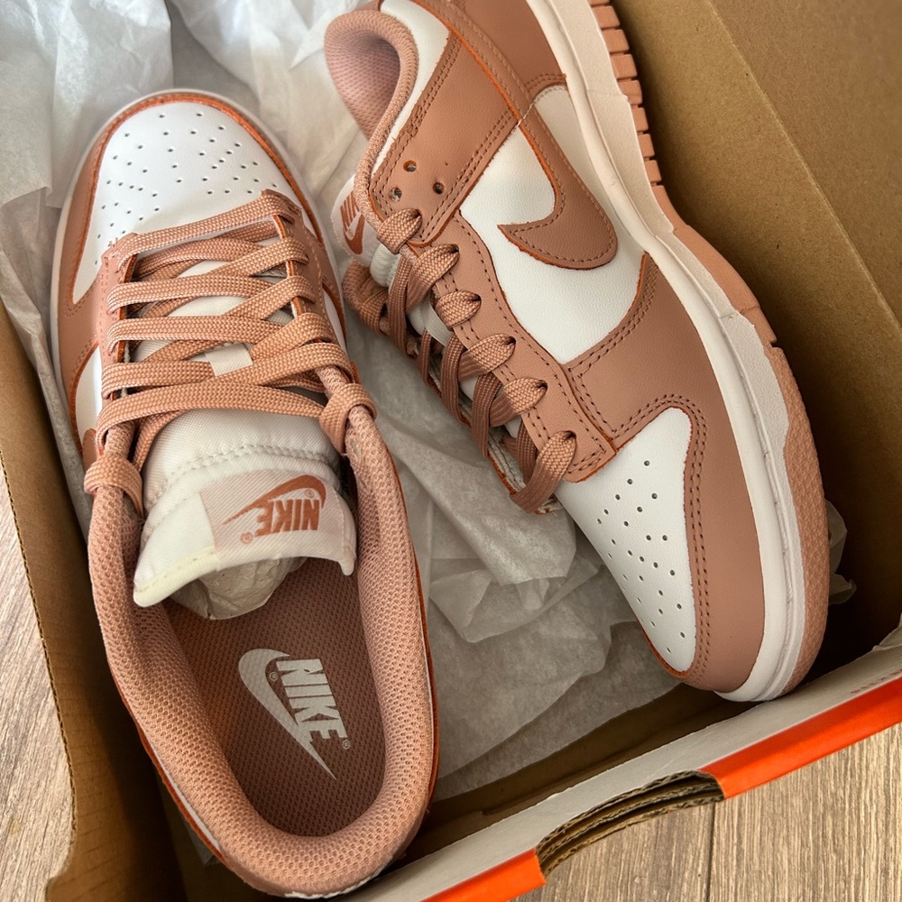 size 7 women Nike Dunk Low Rose Whisper